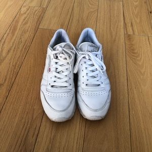 Reebok Classic Leather Sneakers (Size 8)